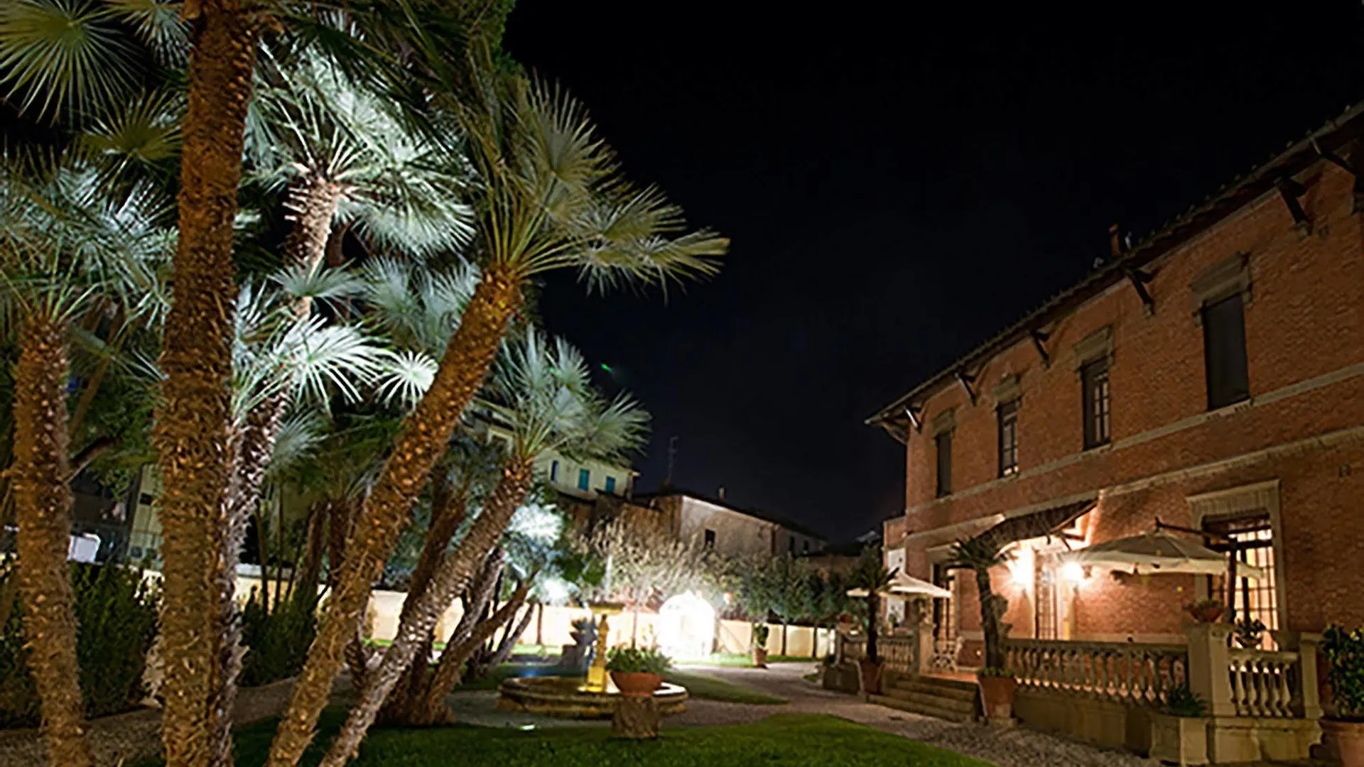 Hotel Pisa Tower
